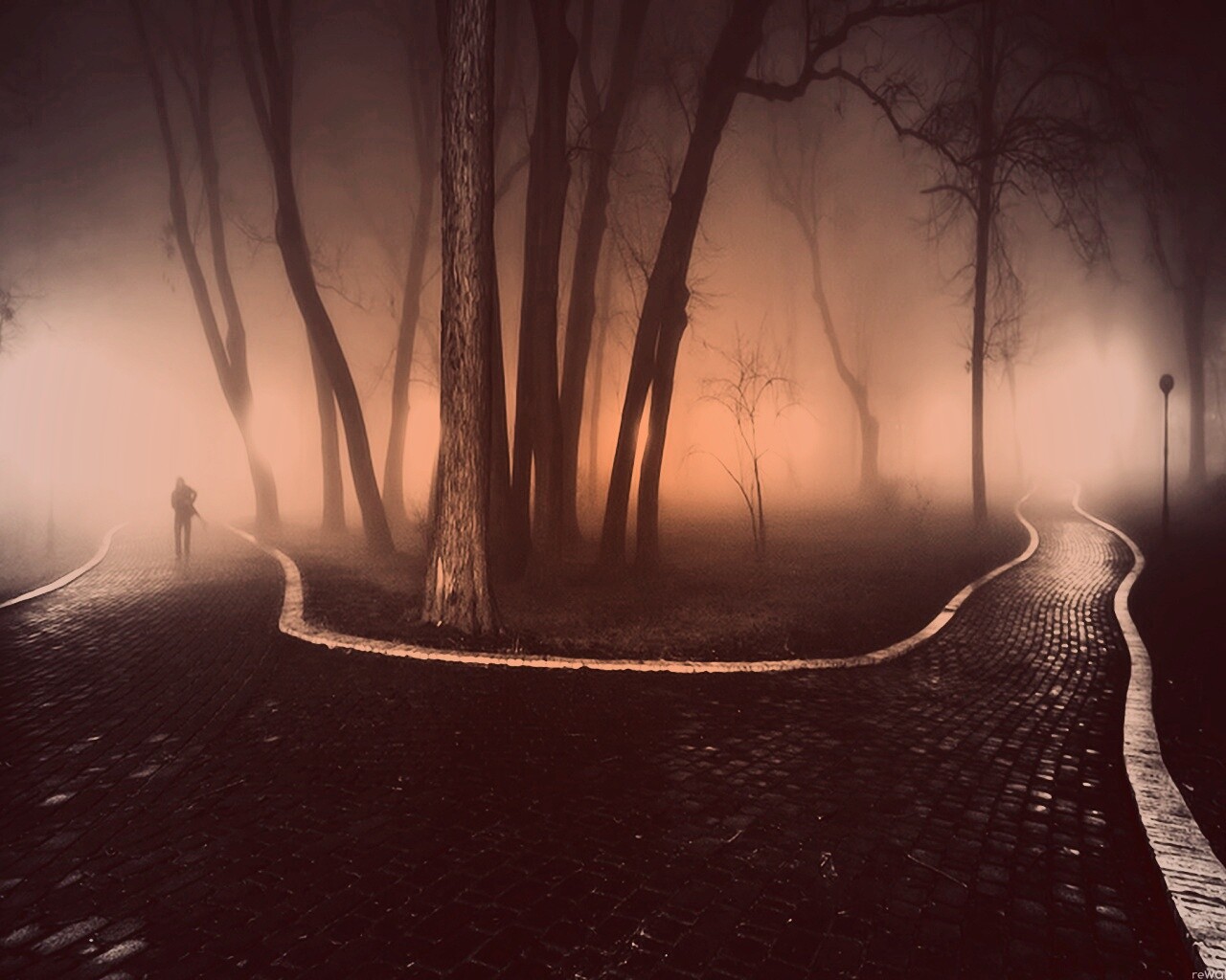 Пустынный лабиринт парковых дорожек обои