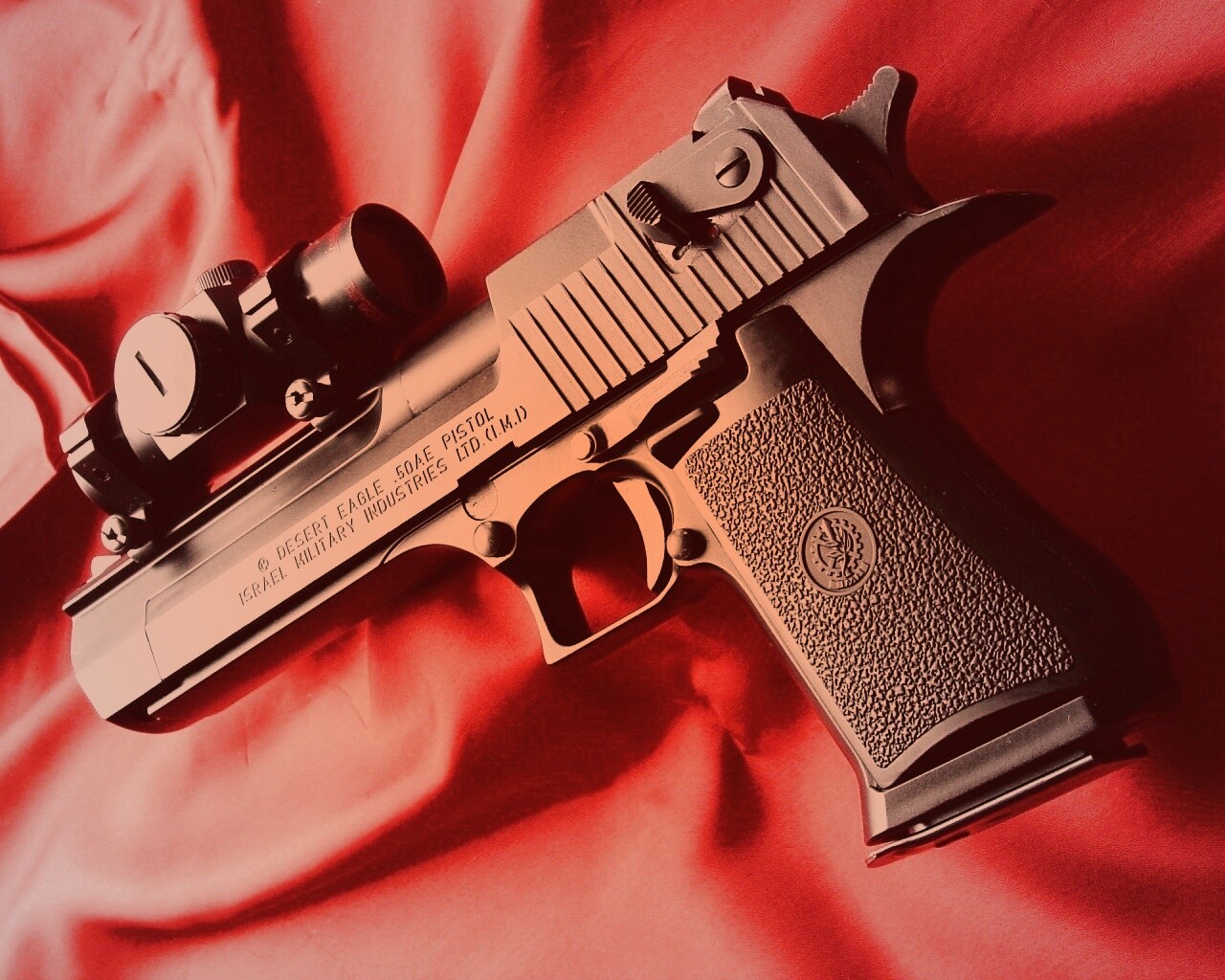 Пистолет Desert Eagle с прицелом обои