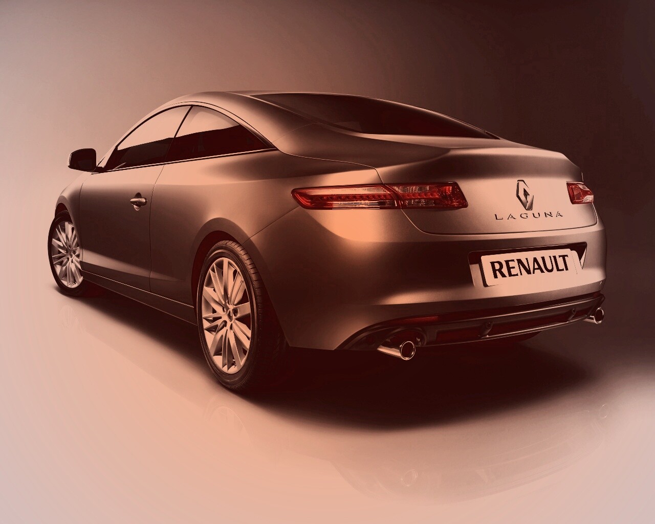 Рено Лагуна: вид сзади обои