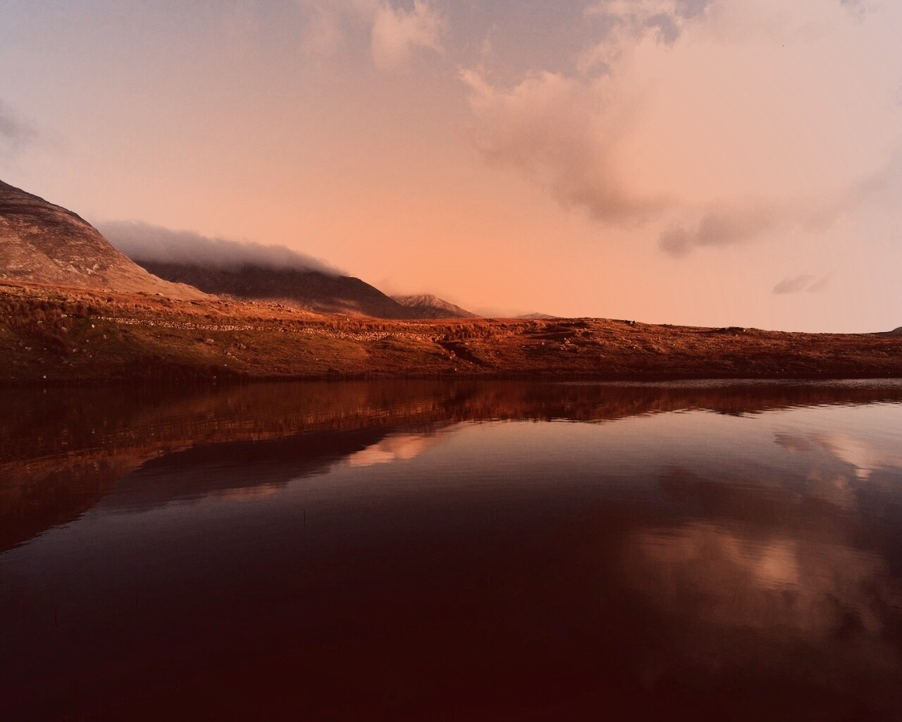 Зеркальное озеро обои