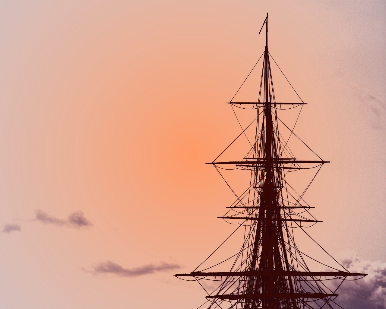 Мачта корабля на фоне неба обои