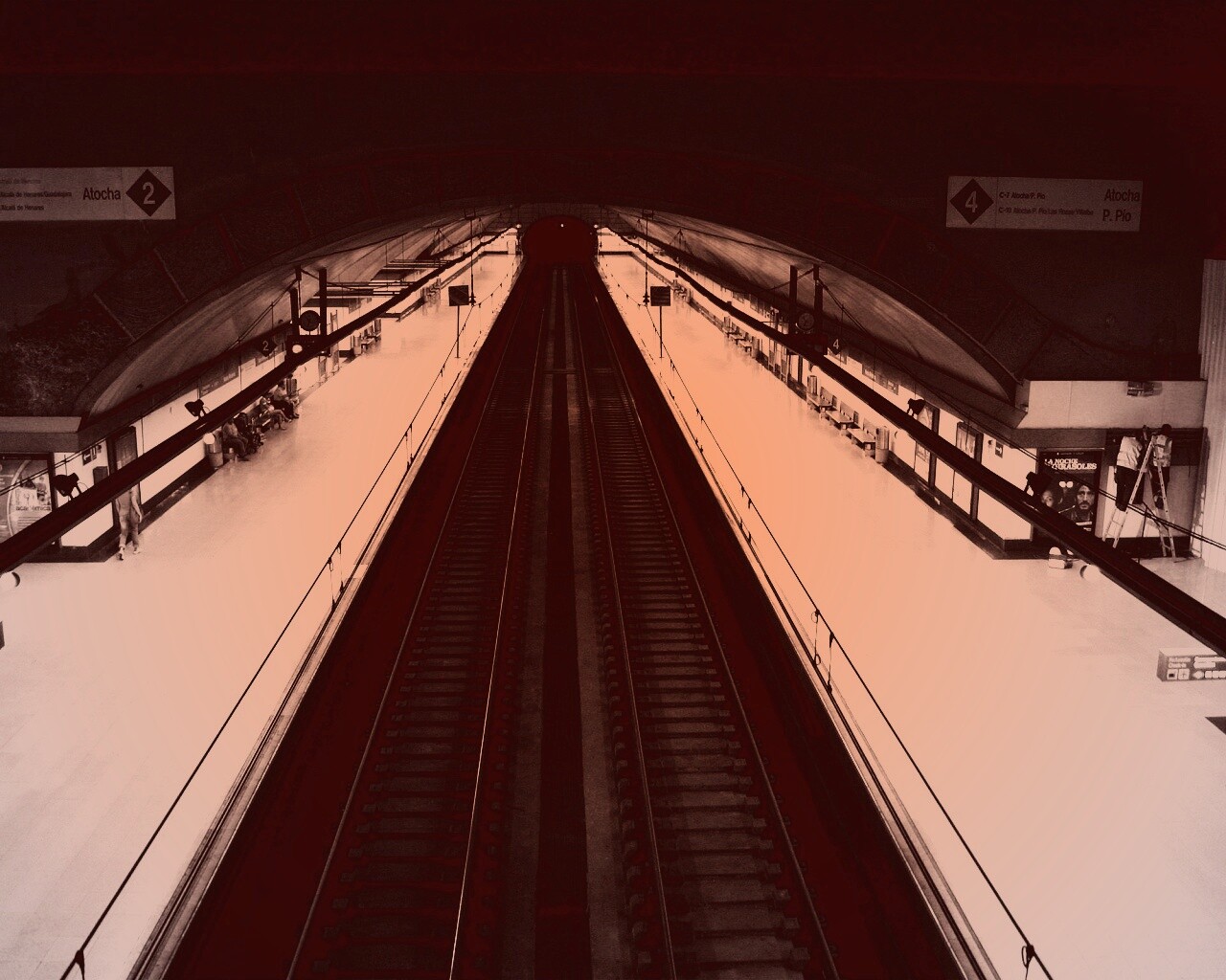 Станция метро обои