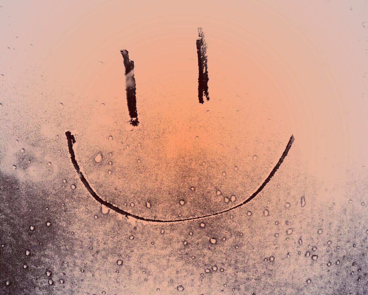 Улыбка на стекле обои