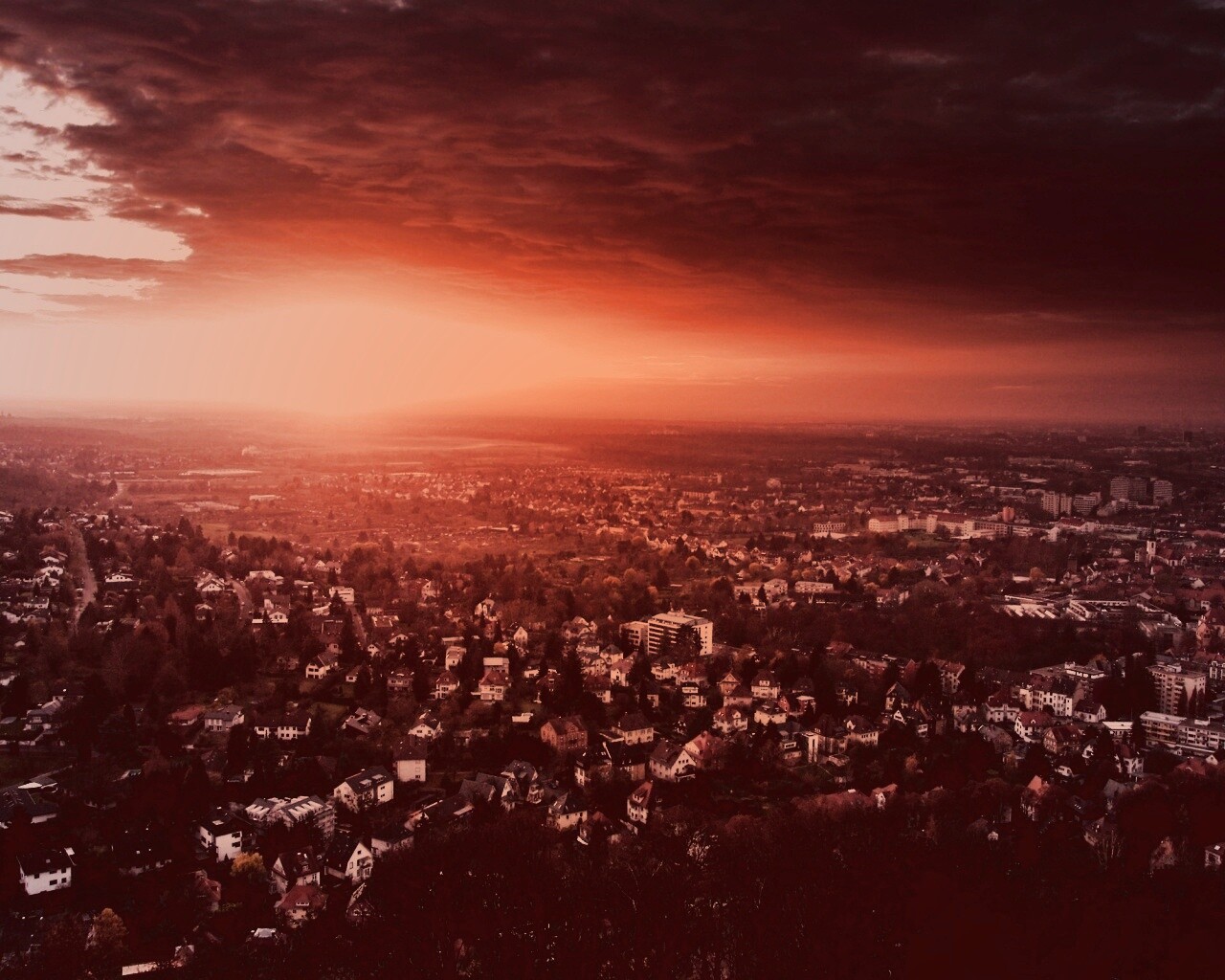 Закат над городом обои