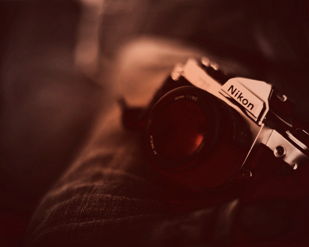 Плёночный фотоаппарат Nikon обои