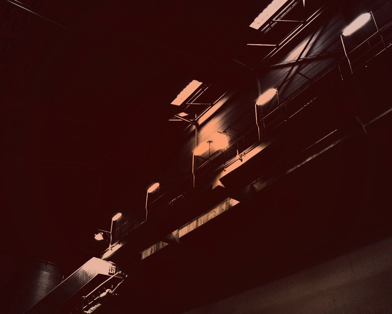 Платформа ночью обои