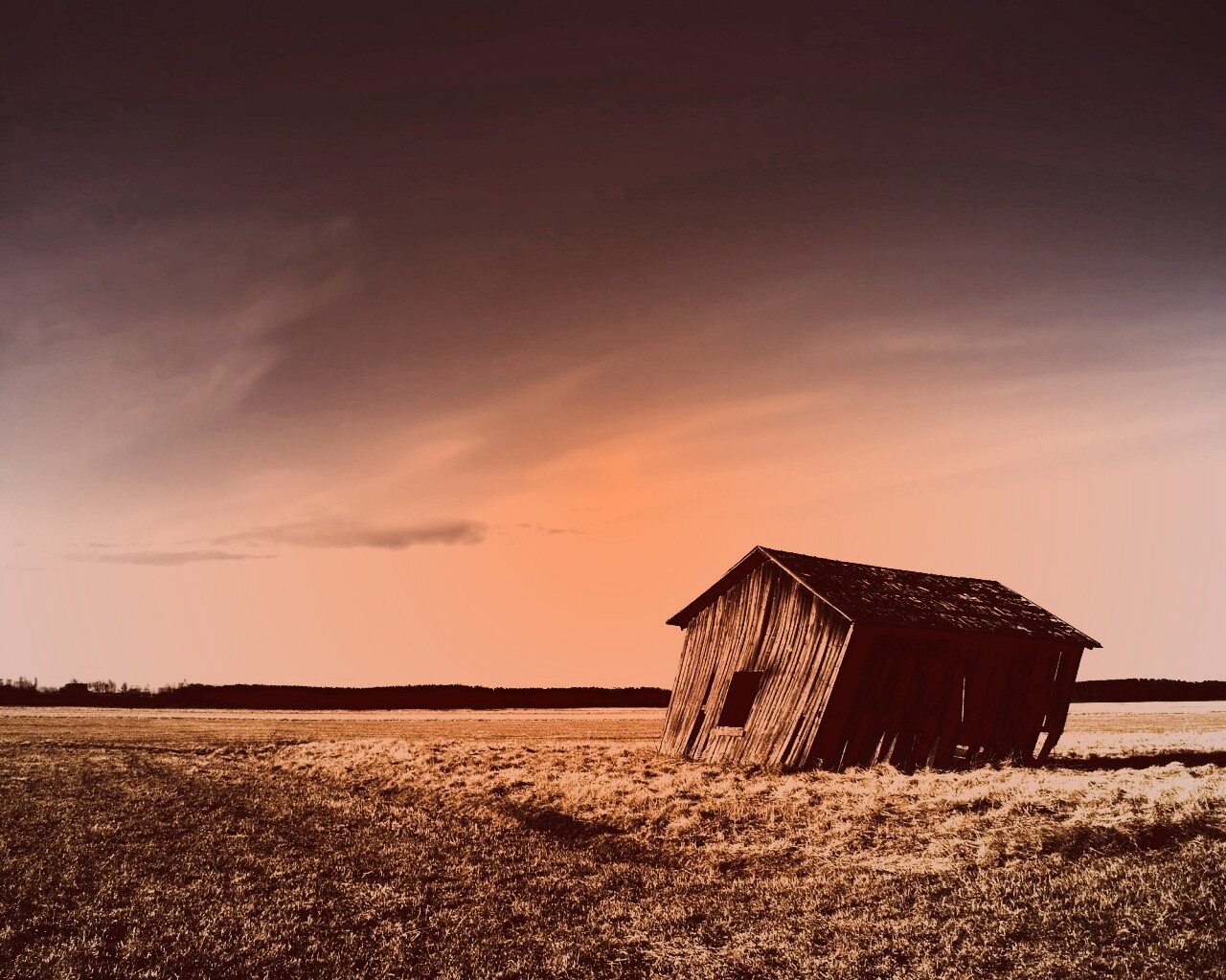 Покосившийся сарай обои