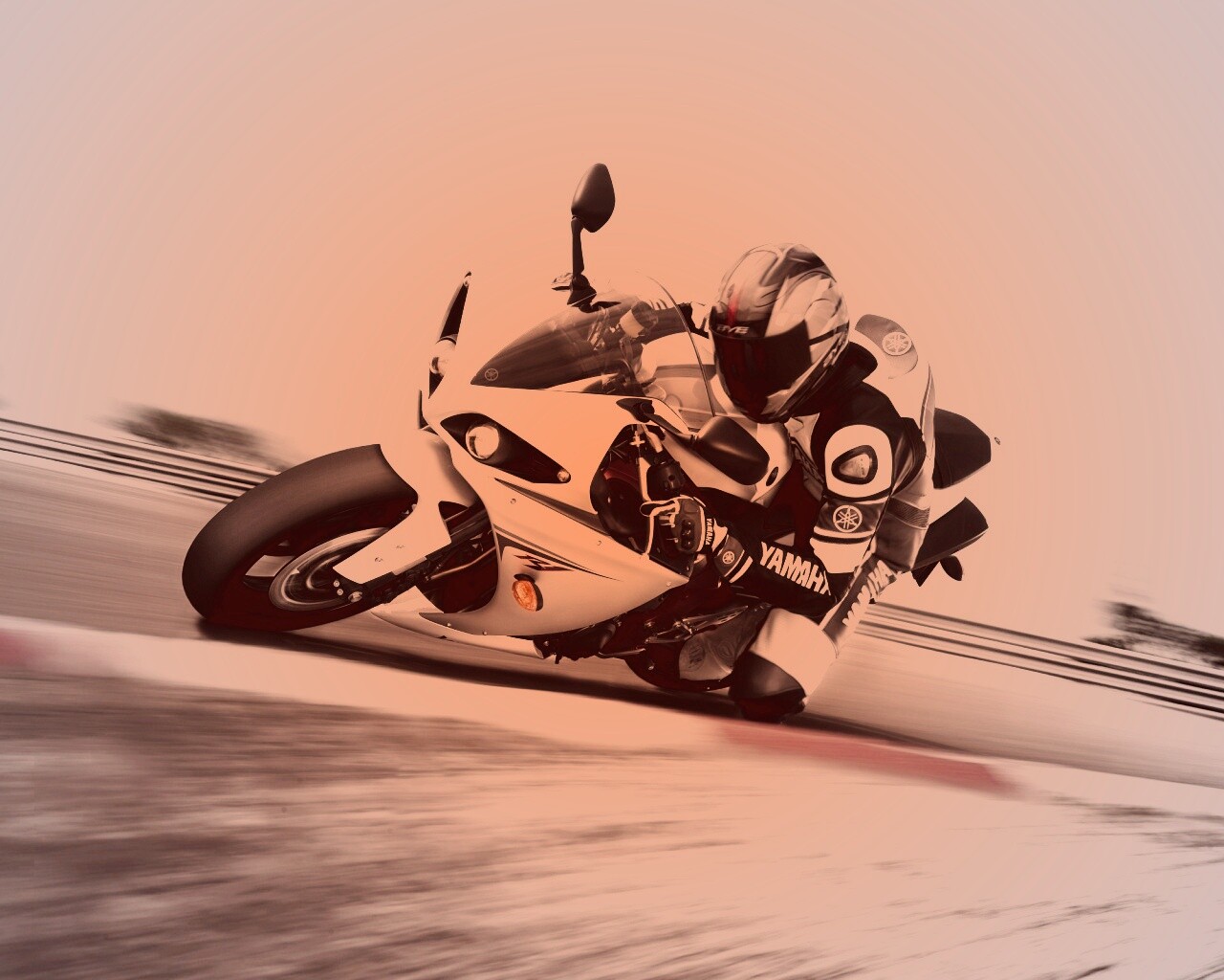 Человек на мотоцикле обои