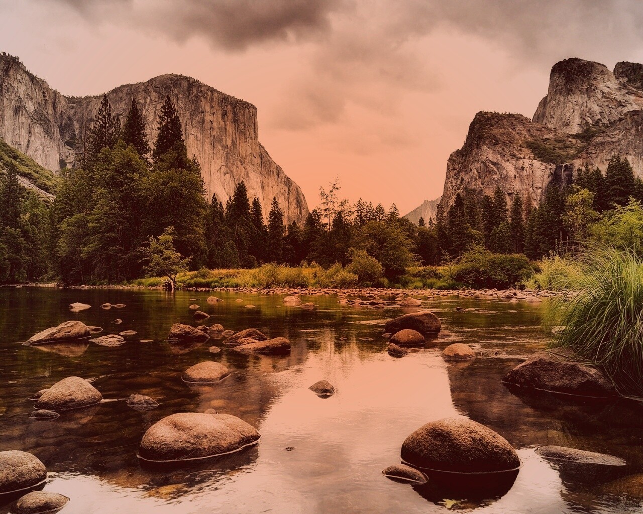 Мелкое русло реки обои