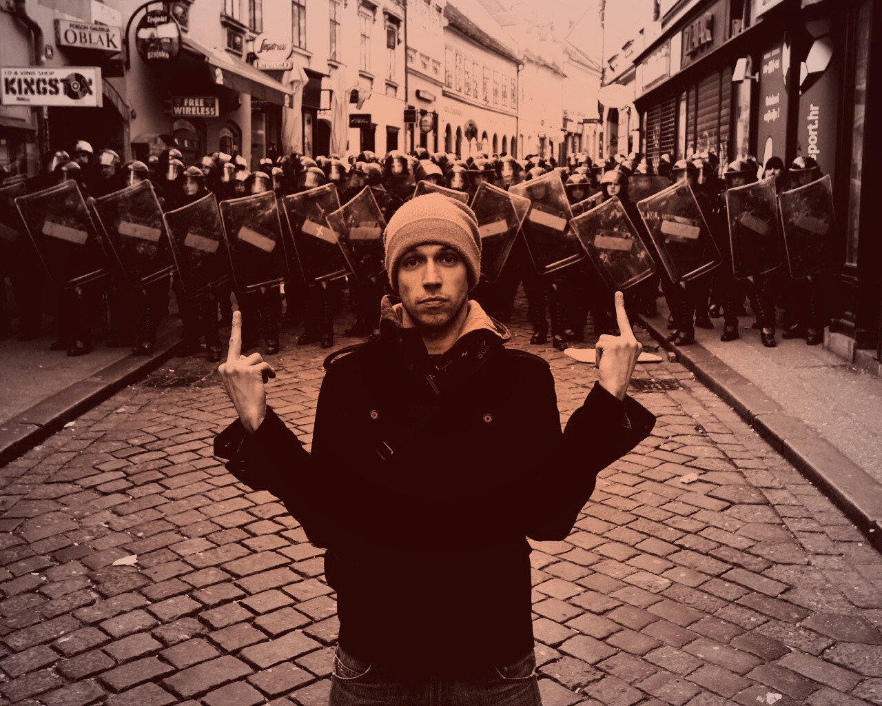 Против системы обои