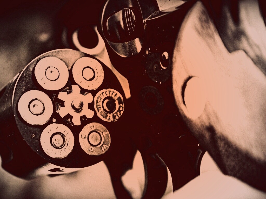 Револьвер обои