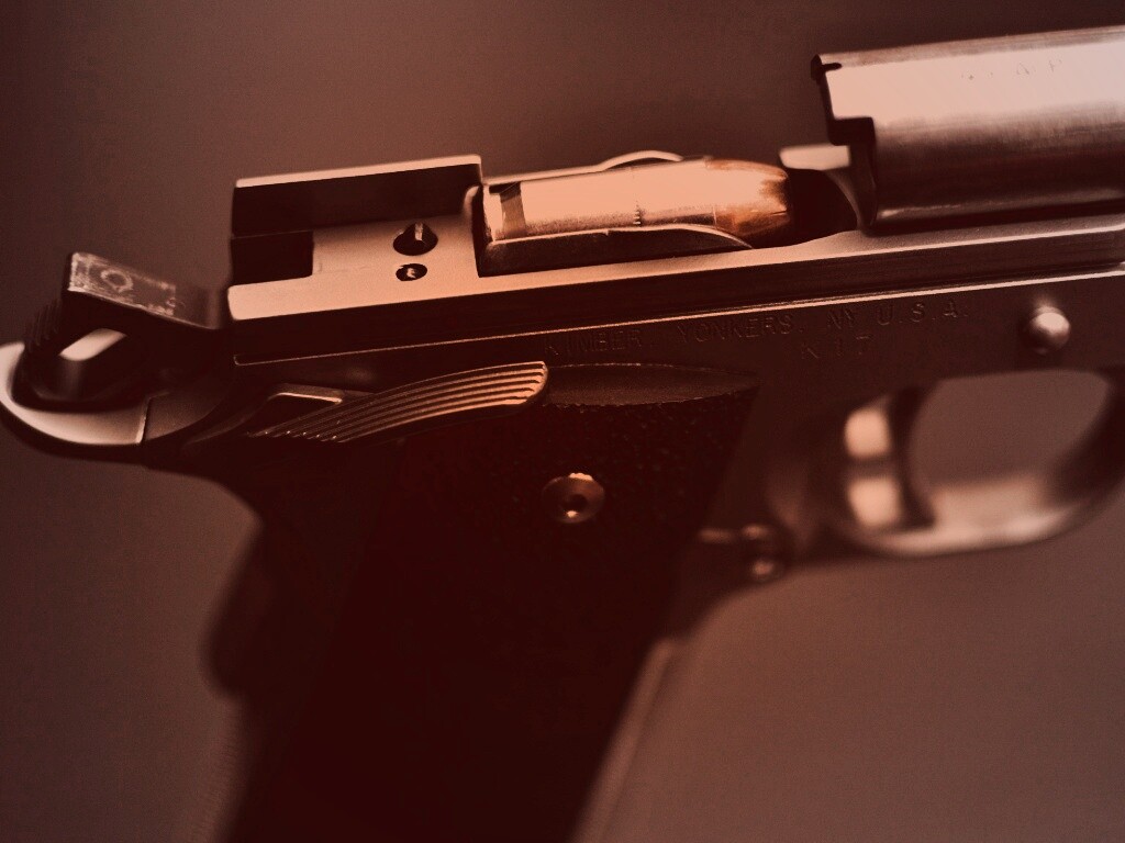 Разобранный пистолет обои