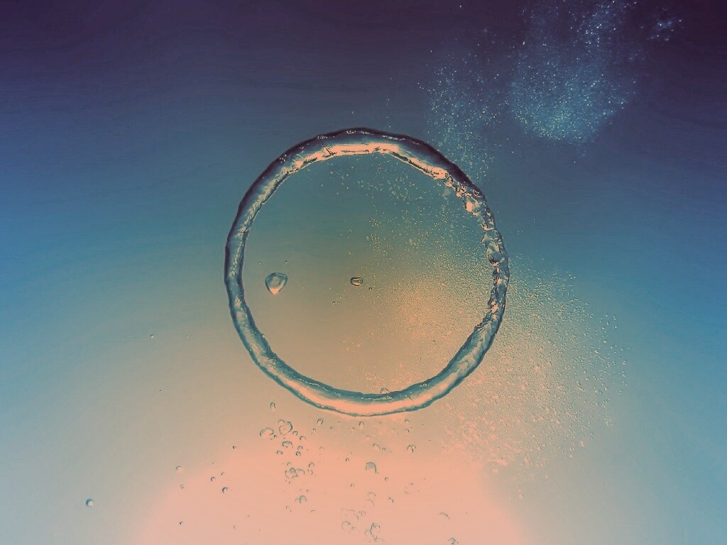 Кольцо из воды обои