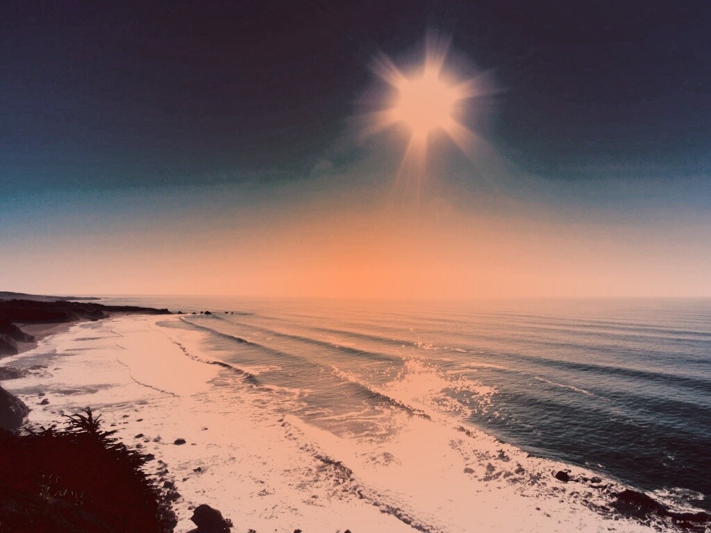 Солнце над морем обои