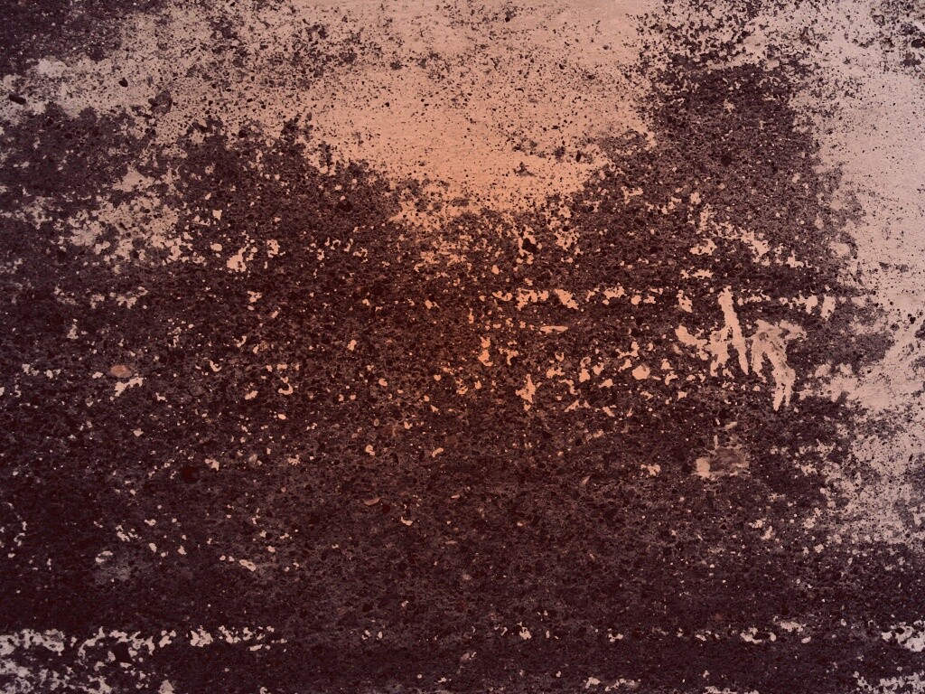 Бетонный пол с налетом белой краски обои