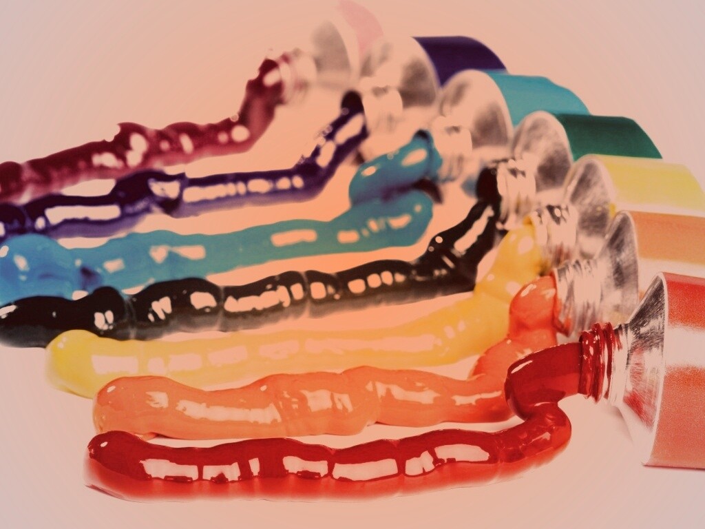 Тюбики с краской обои