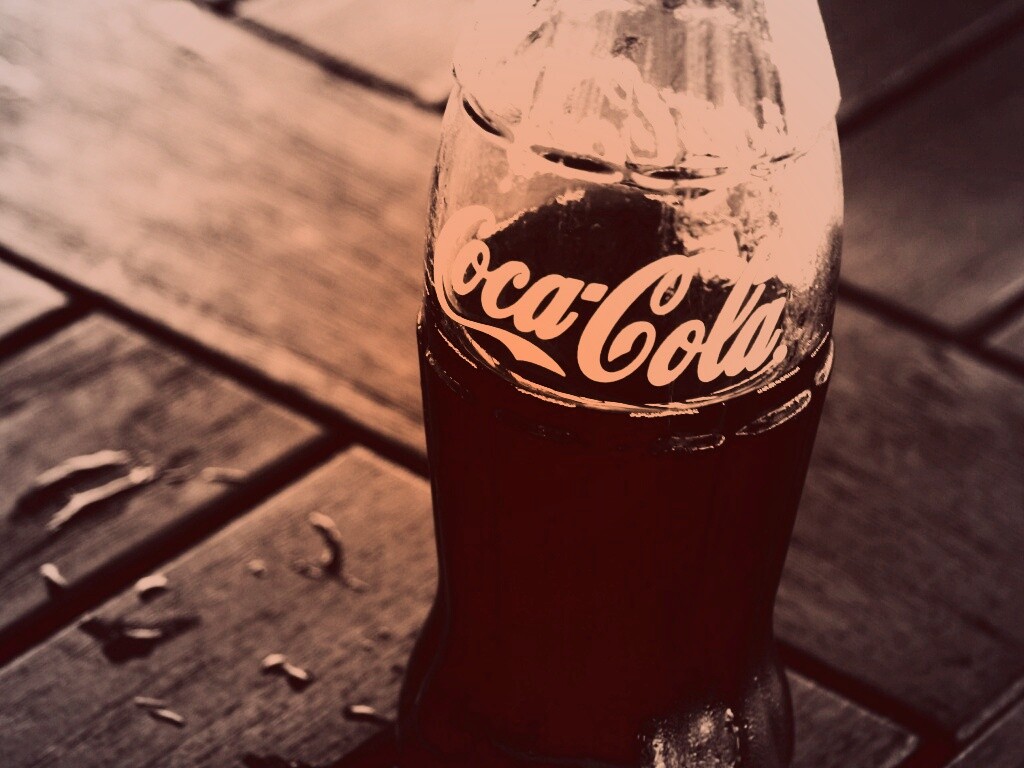 Бутылка Coca-Cola обои