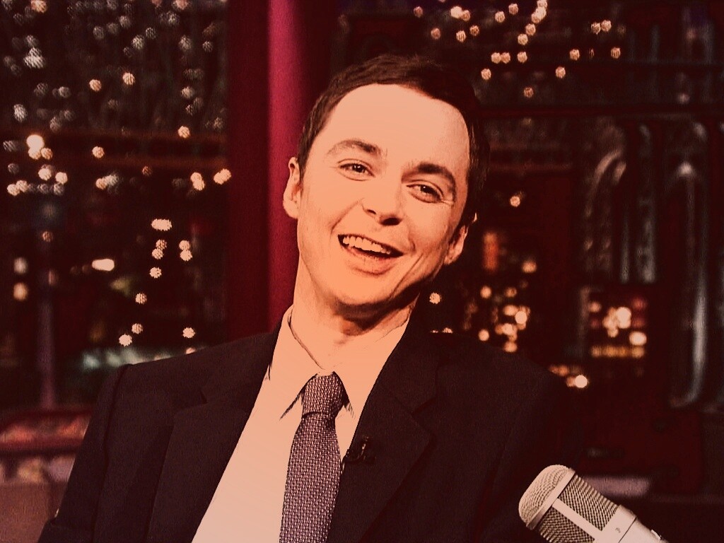 Джим Парсонс на вечернем шоу обои