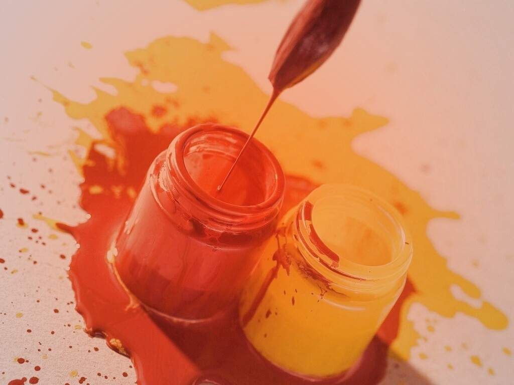 Баночки с краской обои