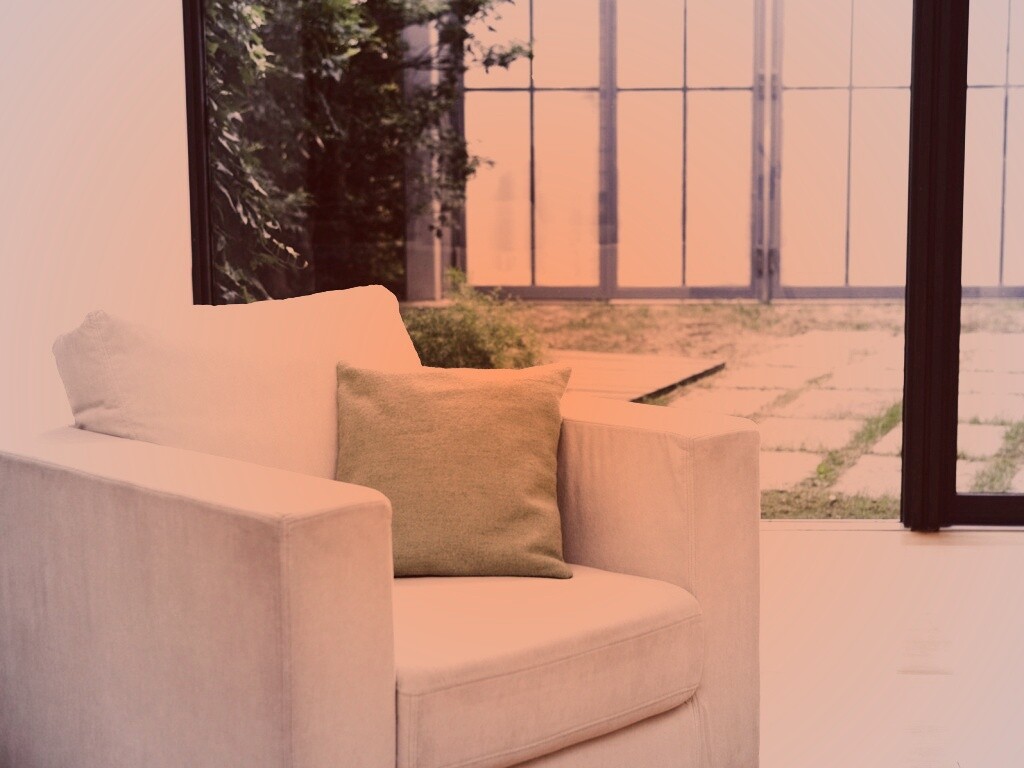 Кресло на даче обои