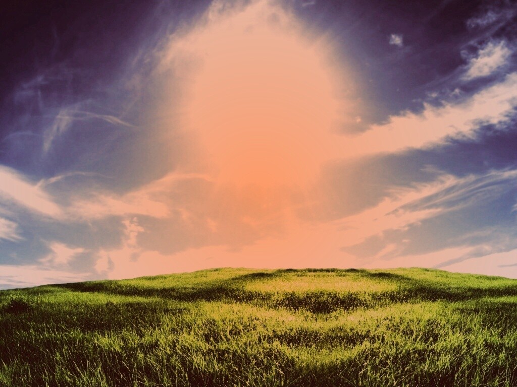 Солнце над холмом обои