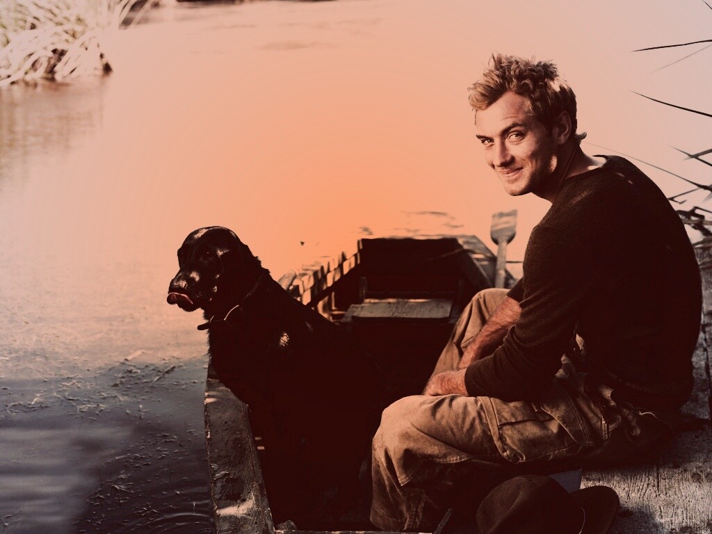 Джуд Лоу на лодке обои