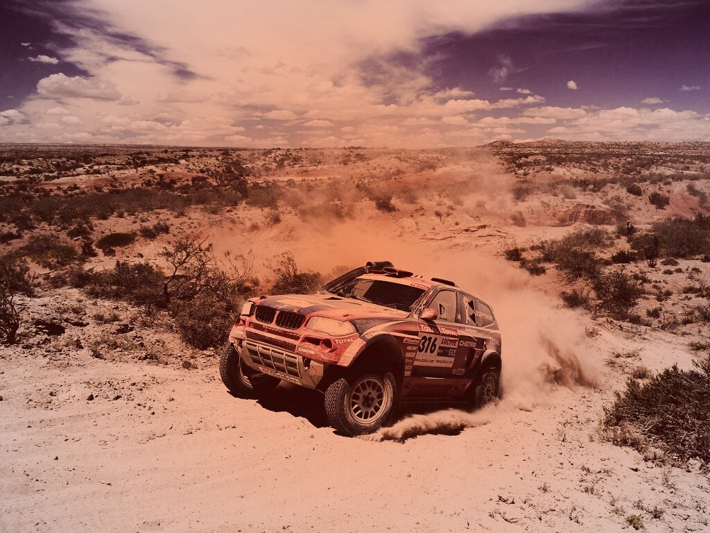 Раллийный BMW X3 обои