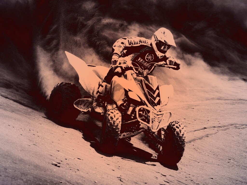 Спортсмен на квадроцикле обои