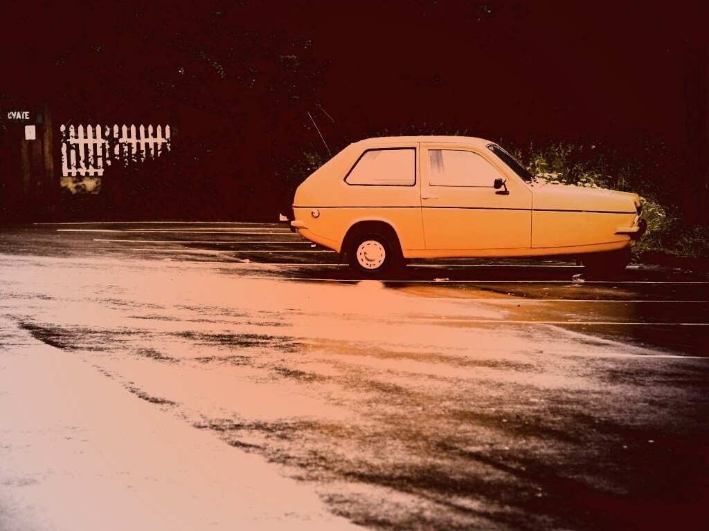 Трёхколёсный ретро автомобиль обои