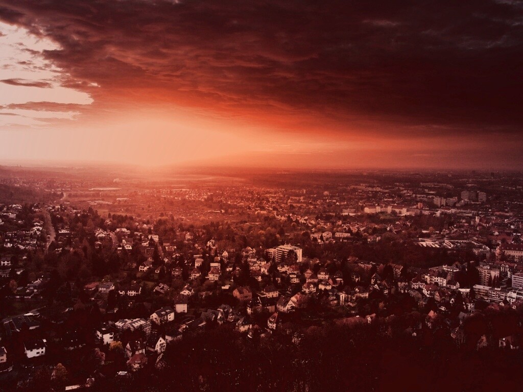 Закат над городом обои