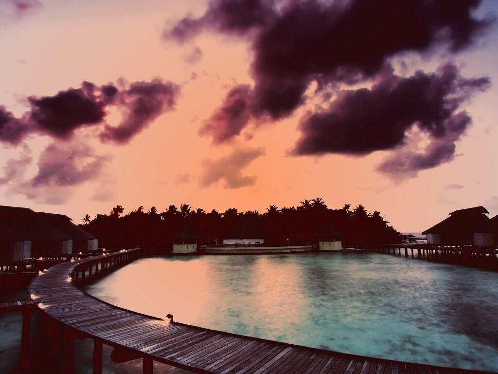 Бунгало на воде обои