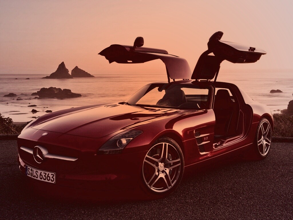 Мерседес на побережье обои