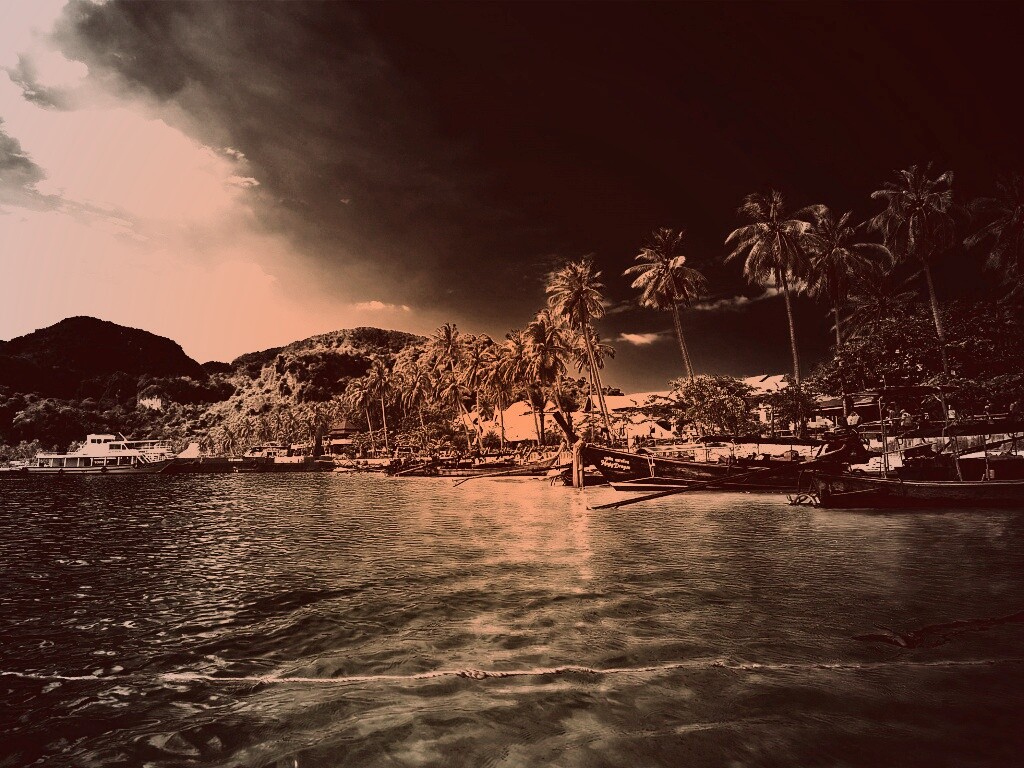 Призрачный пляж обои