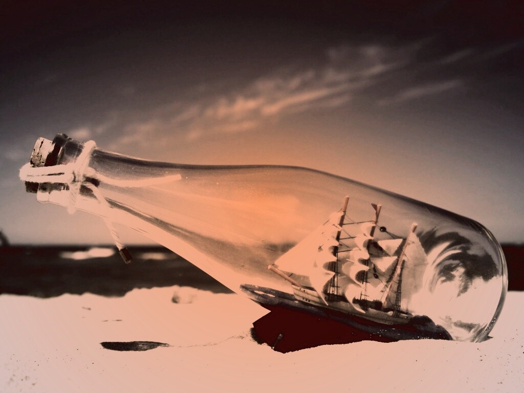 Парусник в бутылке обои