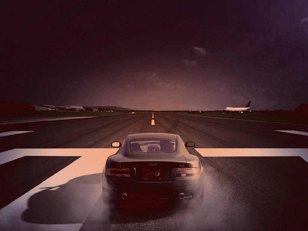 Aston на взлетной полосе обои