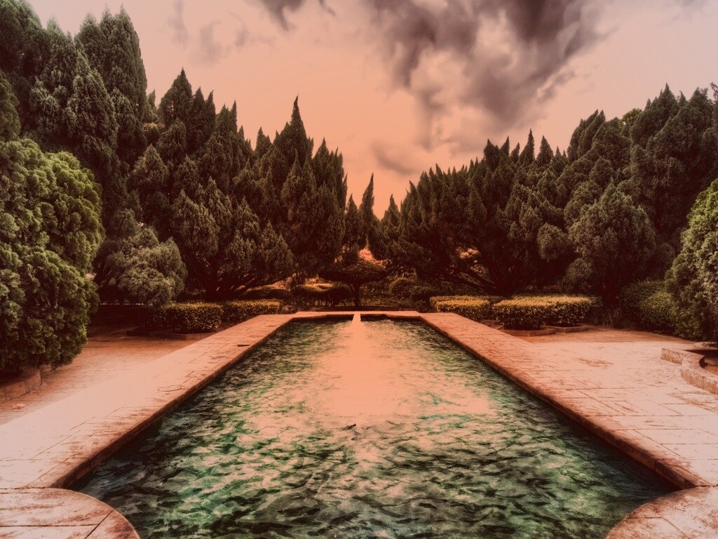 Фонтан в заповеднике обои