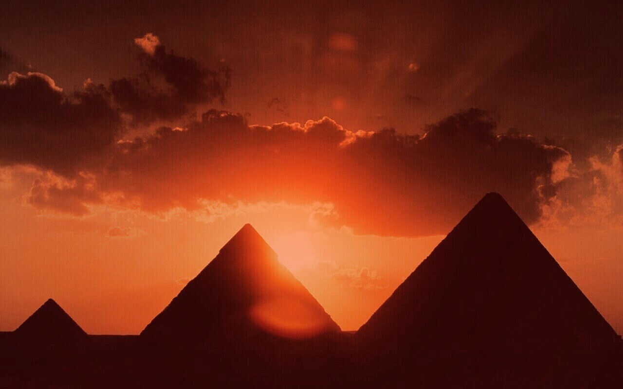 Египетские пирамиды на закате обои