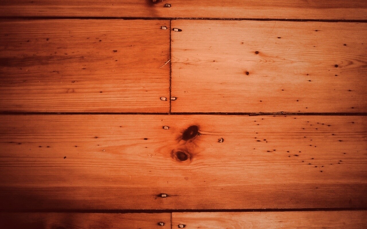 Доски с гвоздями обои