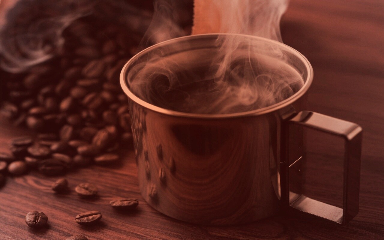 Чашка свежесваренного кофе обои