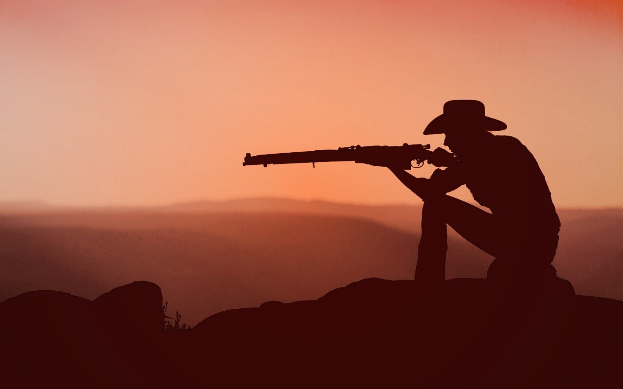 Стрелок на закате обои