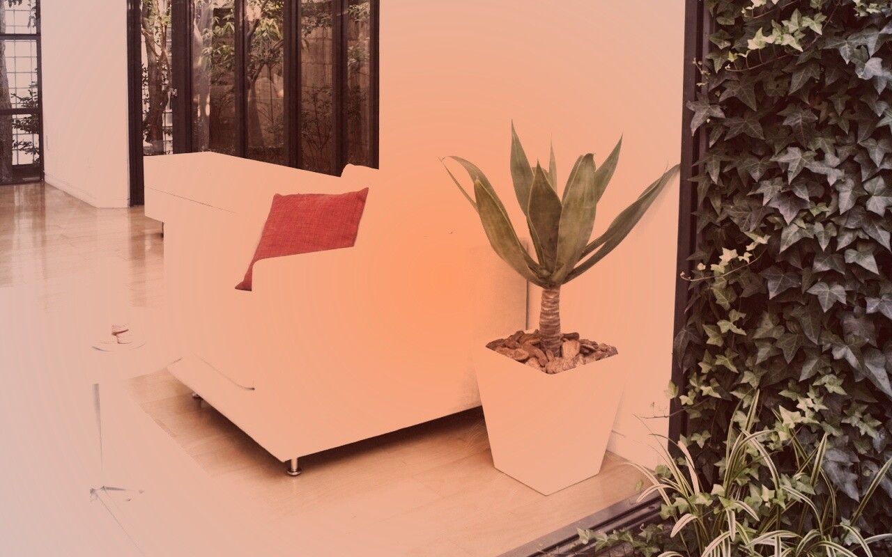 Белое кресло обои