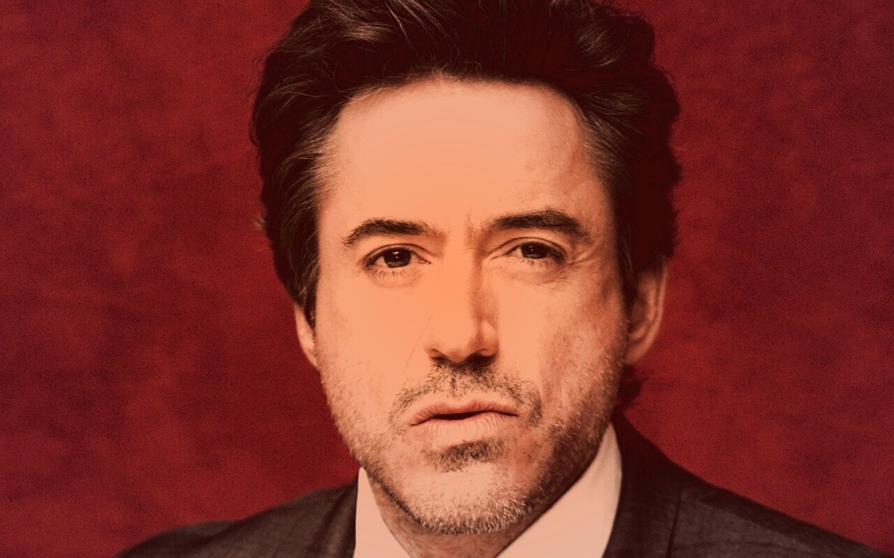 Роберт Дауни младший что-то подозревает обои