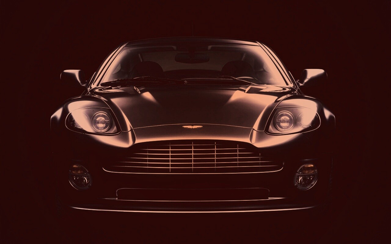 Aston Martin Vanqish обои