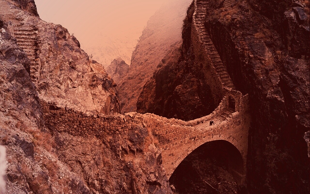 Путь в скалах обои