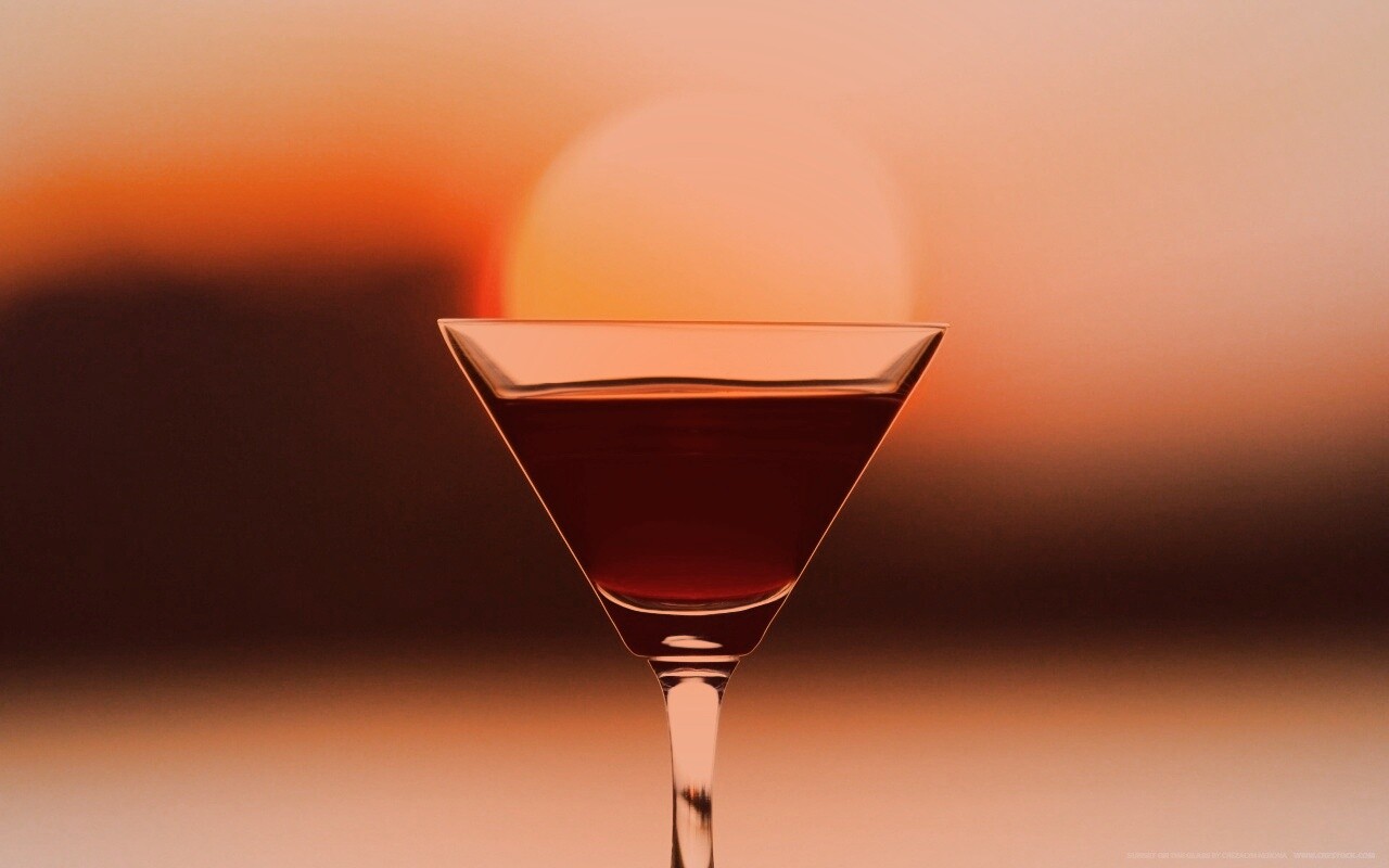 Солнце в бокале обои