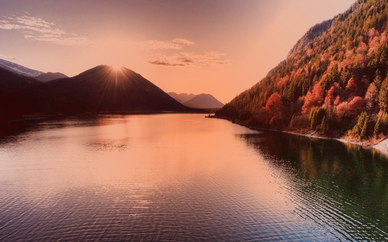 Закат в горах обои