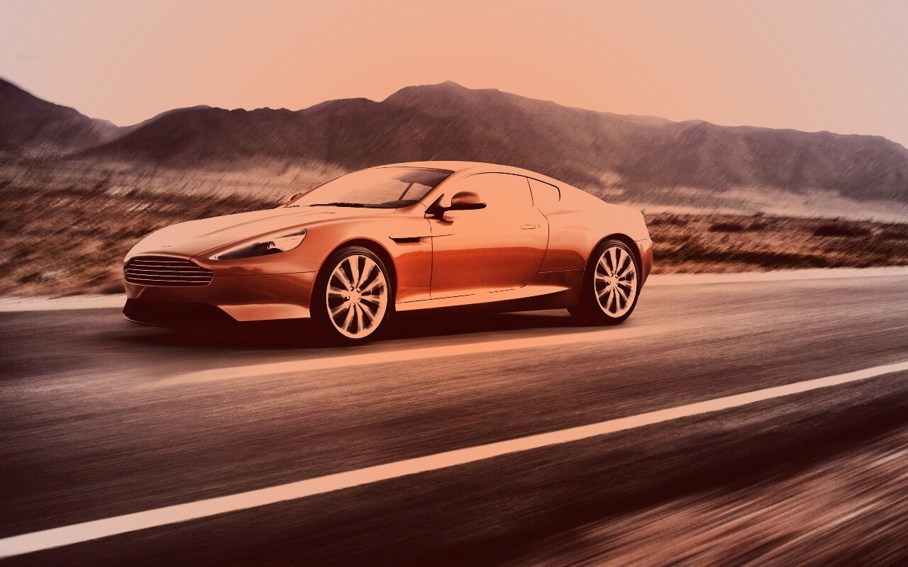 Астон Мартин на шоссе обои