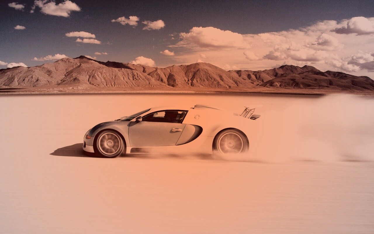 Бугатти в долине обои