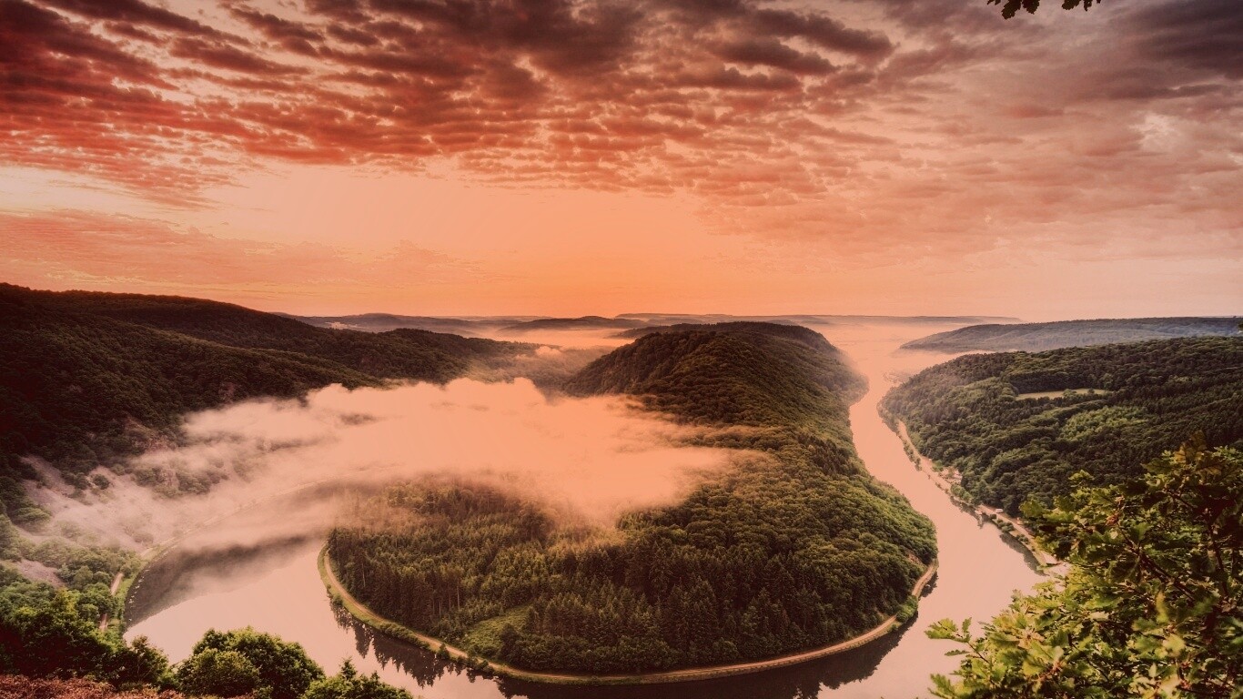 Кривая река обои