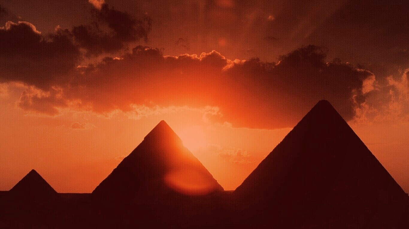 Египетские пирамиды на закате обои